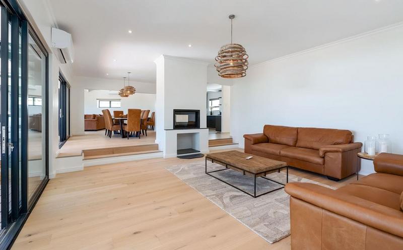 4 Bedroom Property for Sale in Camps Bay Western Cape
